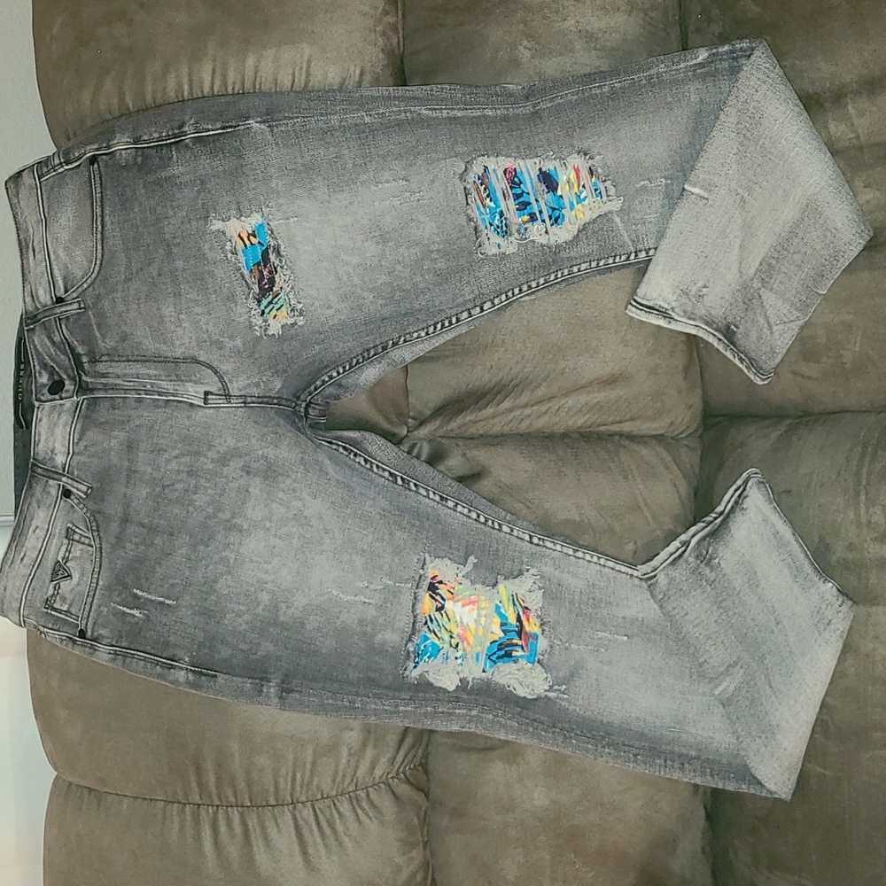 NWOT : Guess ripped patchwork skinny jeans